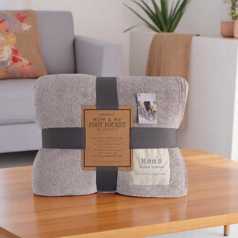 Mom & Me - Foot Pocket Blanket - 70-in - Mellow Monkey