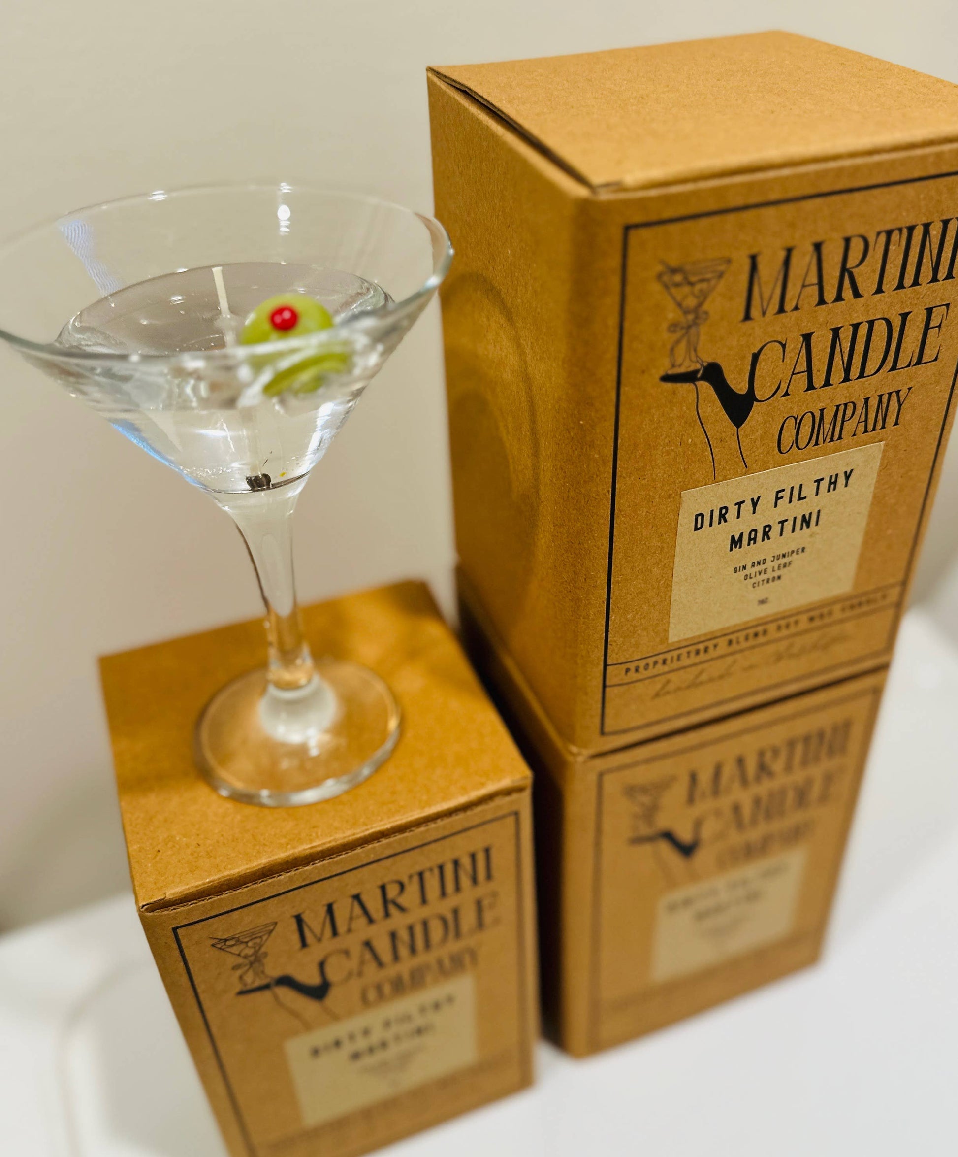Dirty Martini - Soy Blend Candle - 6 oz. - Gin. Vodka. Olives. - Mellow Monkey