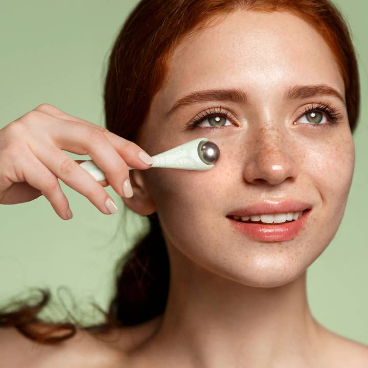 Roll with It Undereye Roller - Mellow Monkey