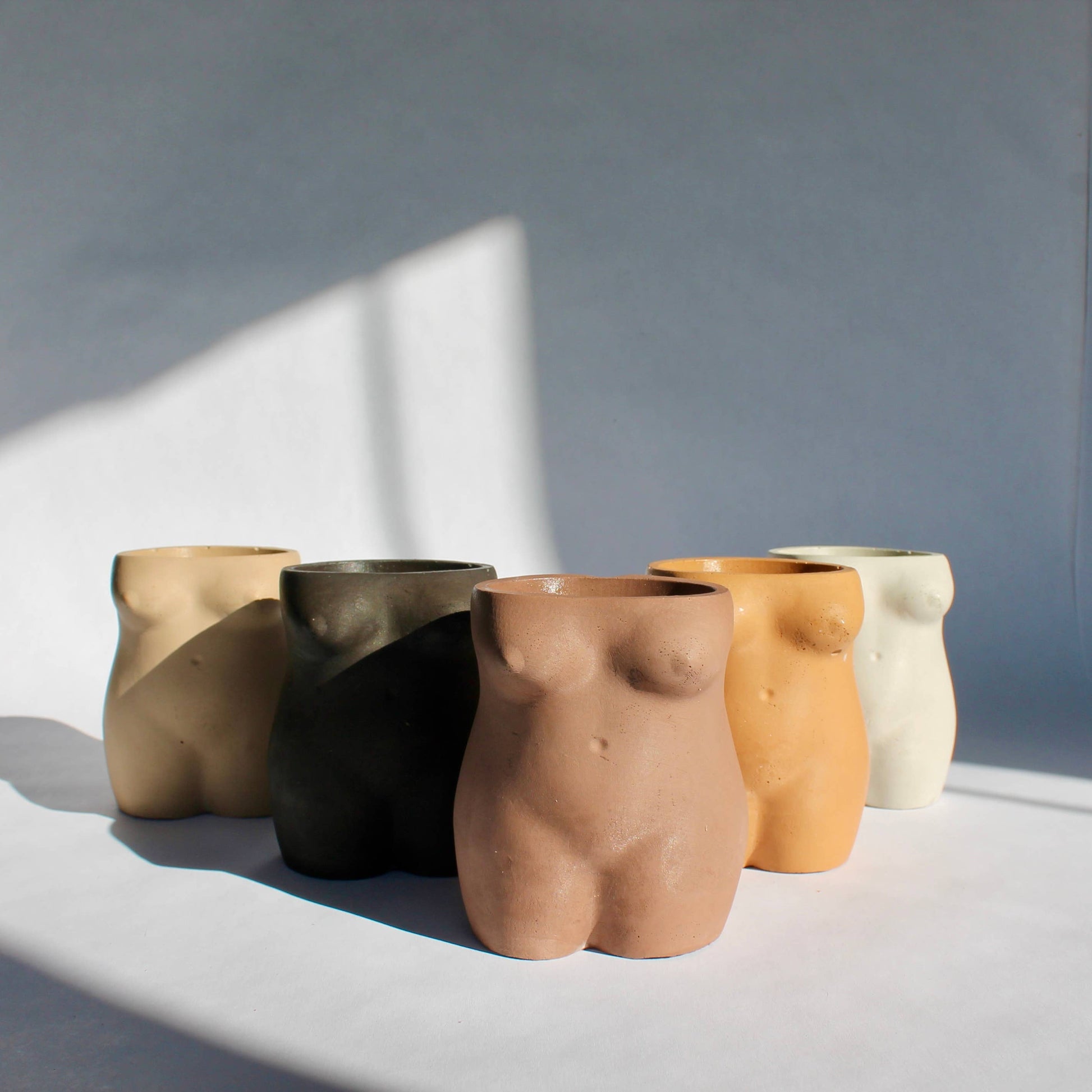 Concrete Female Body Vase in Black - 3.5-in - Mellow Monkey