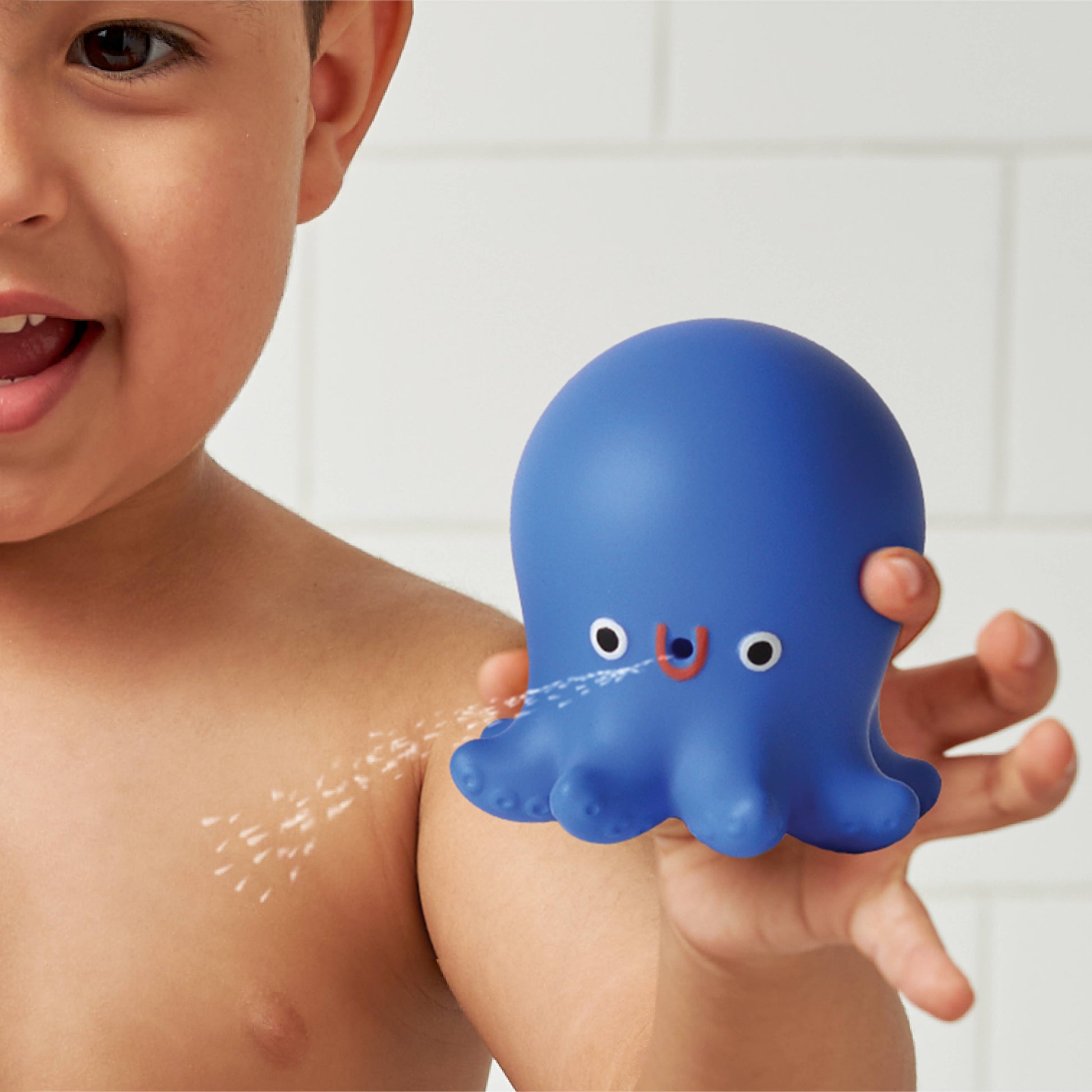 Seaside Splash Gift Set™ Bath + Water Toys - Mellow Monkey