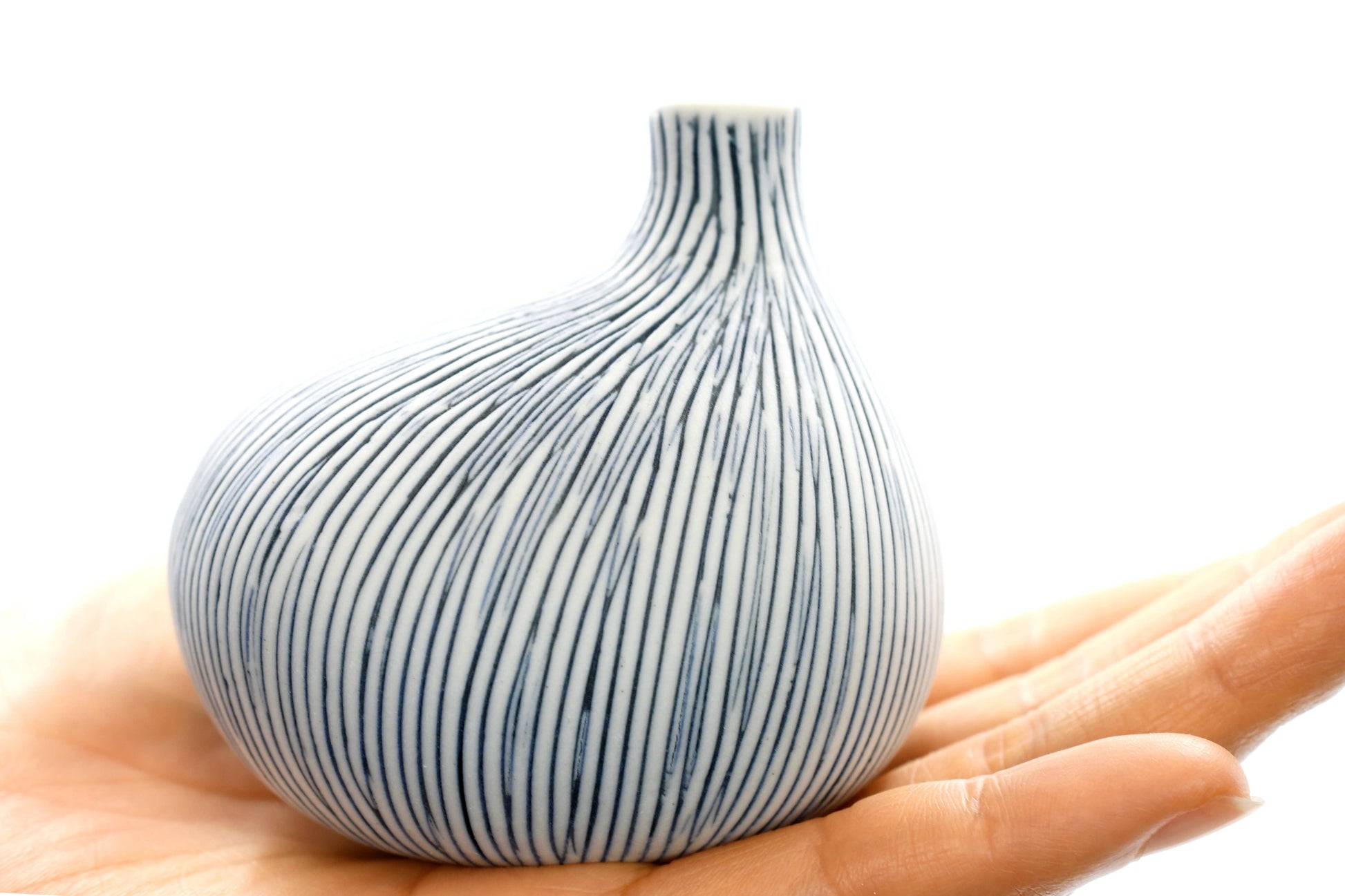 Mini Omo - Handcrafted Porcelain Bud Vase - With with Blue Lines - 2.7 x 2 x 2.8 in - Mellow Monkey