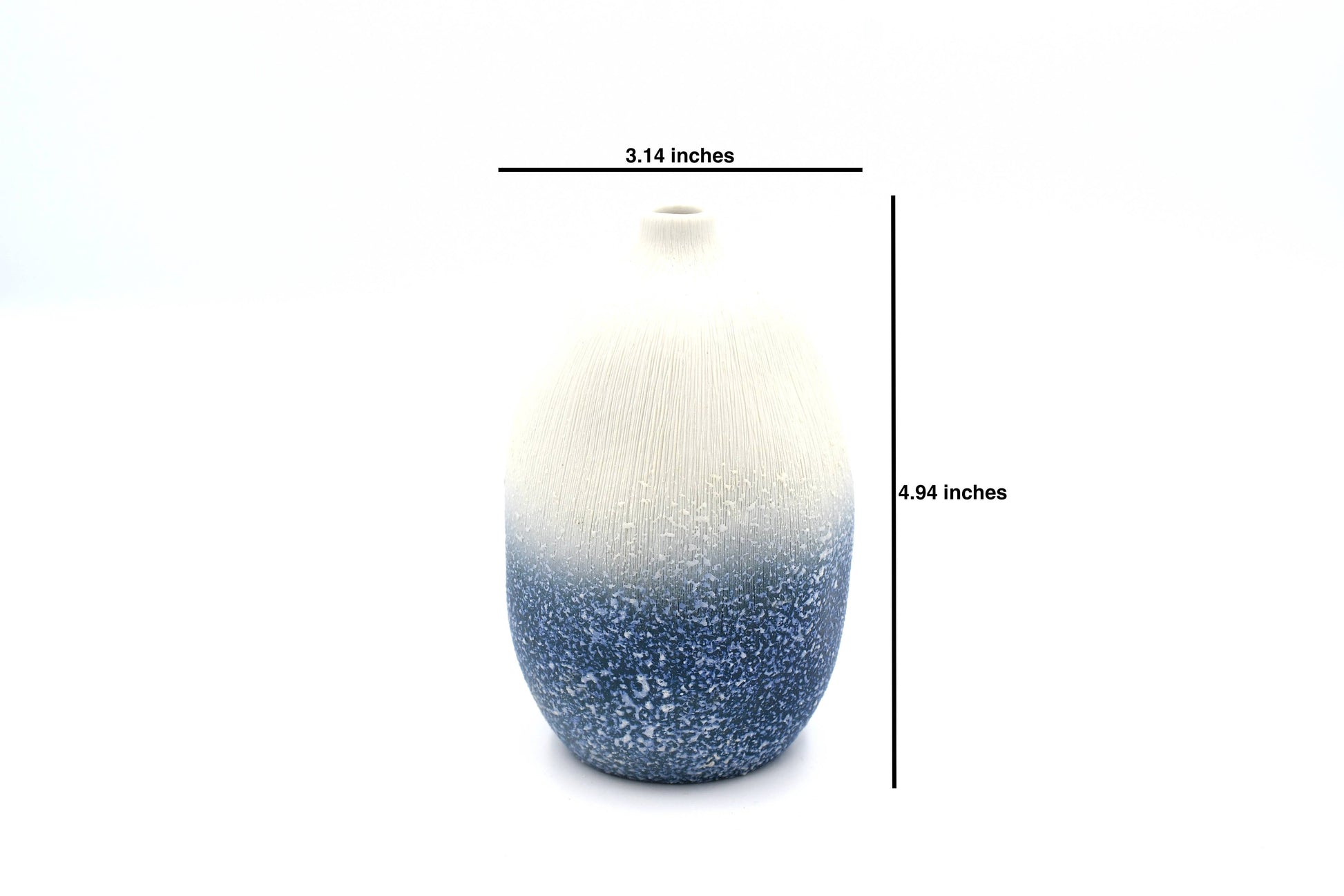 Gugu Sag - Handcrafted Porcelain Bud Vase - White and Blue Ombre - 3.1 x 3.1 x 4.9 in - Mellow Monkey