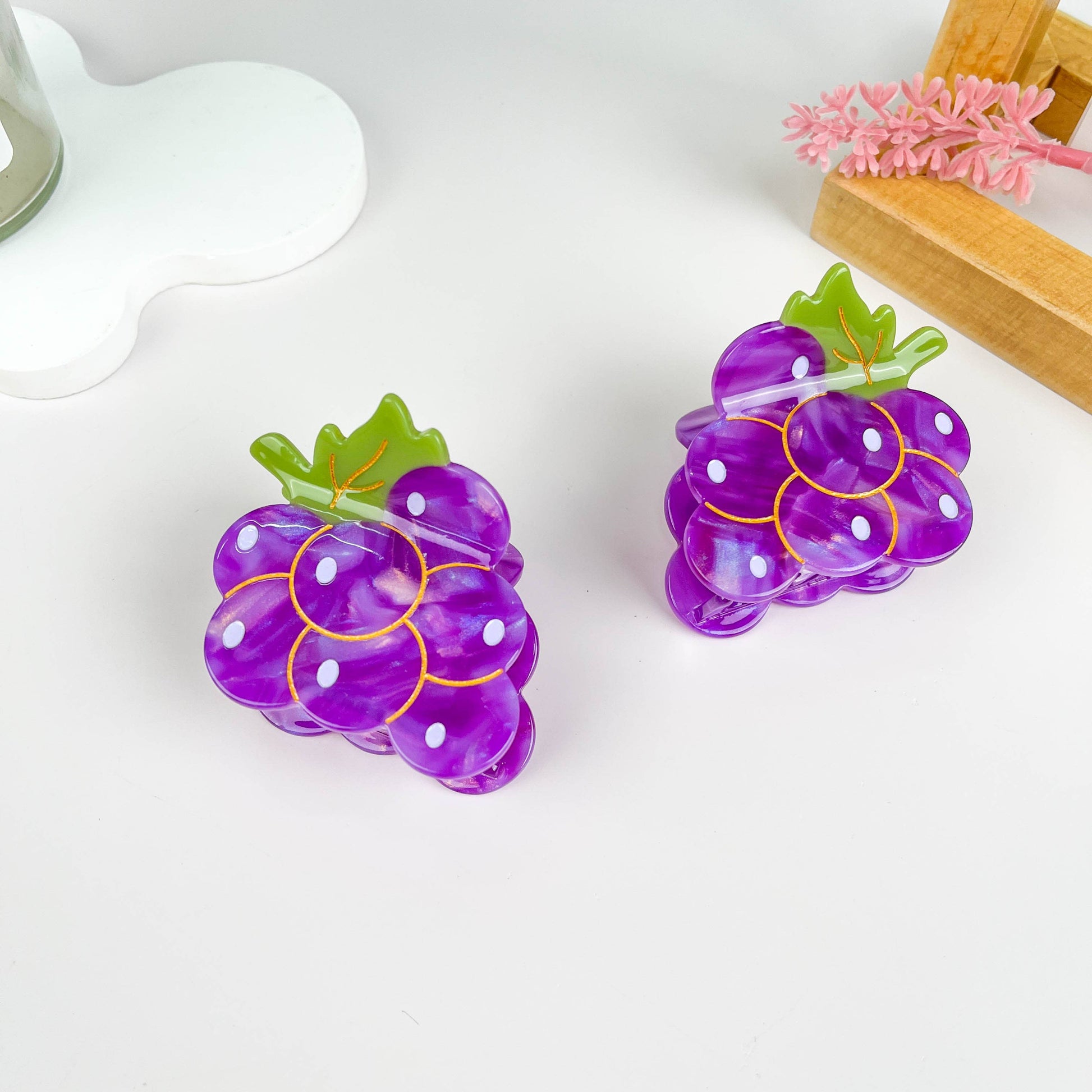 Purple grape hair claw Clip: Purple - Mellow Monkey