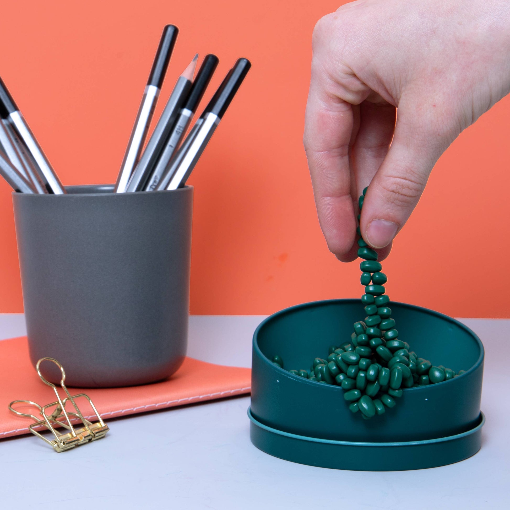 Speks Matte Crags Magnetic Fidget Putty - Mellow Monkey