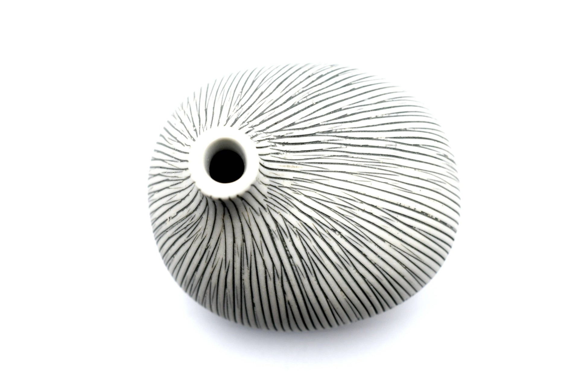 Mini Omo - Handcrafted Porcelain Bud Vase - White with Black Lines - 2.7 x 2 x 2.8 in - Mellow Monkey