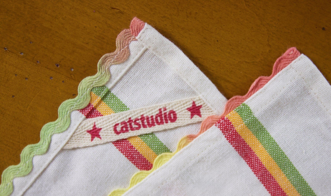 Catstudio Connecticut Dish Towel - Mellow Monkey