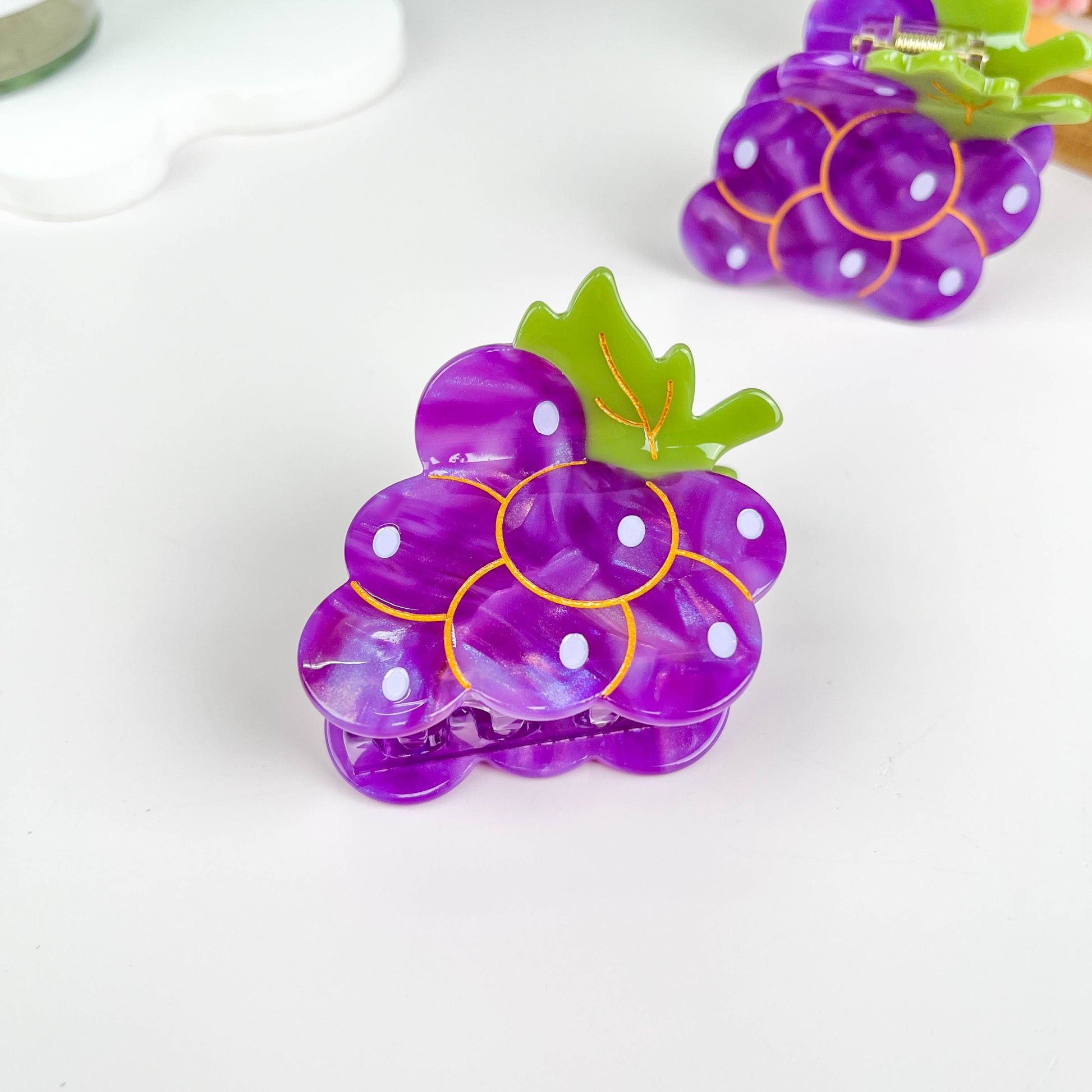 Purple grape hair claw Clip: Purple - Mellow Monkey