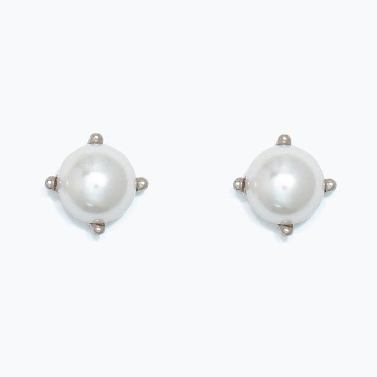 Earrings - Pearls in Silver Setting - Mellow Monkey