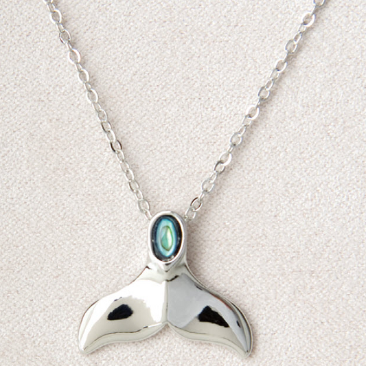 Wild Pearle Whale Tail Necklace - Mellow Monkey