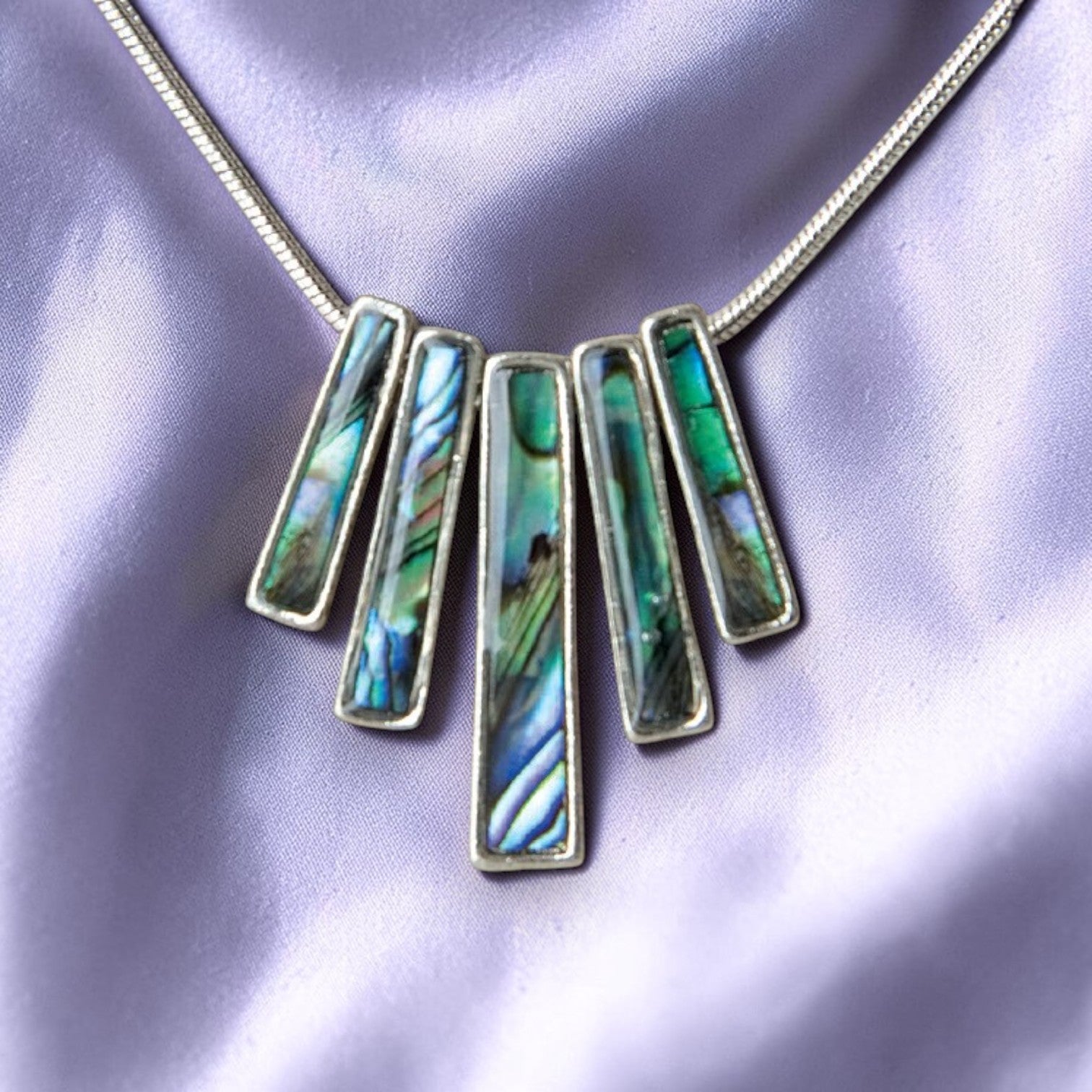 Wild Pearle Waterfall Necklace - Mellow Monkey