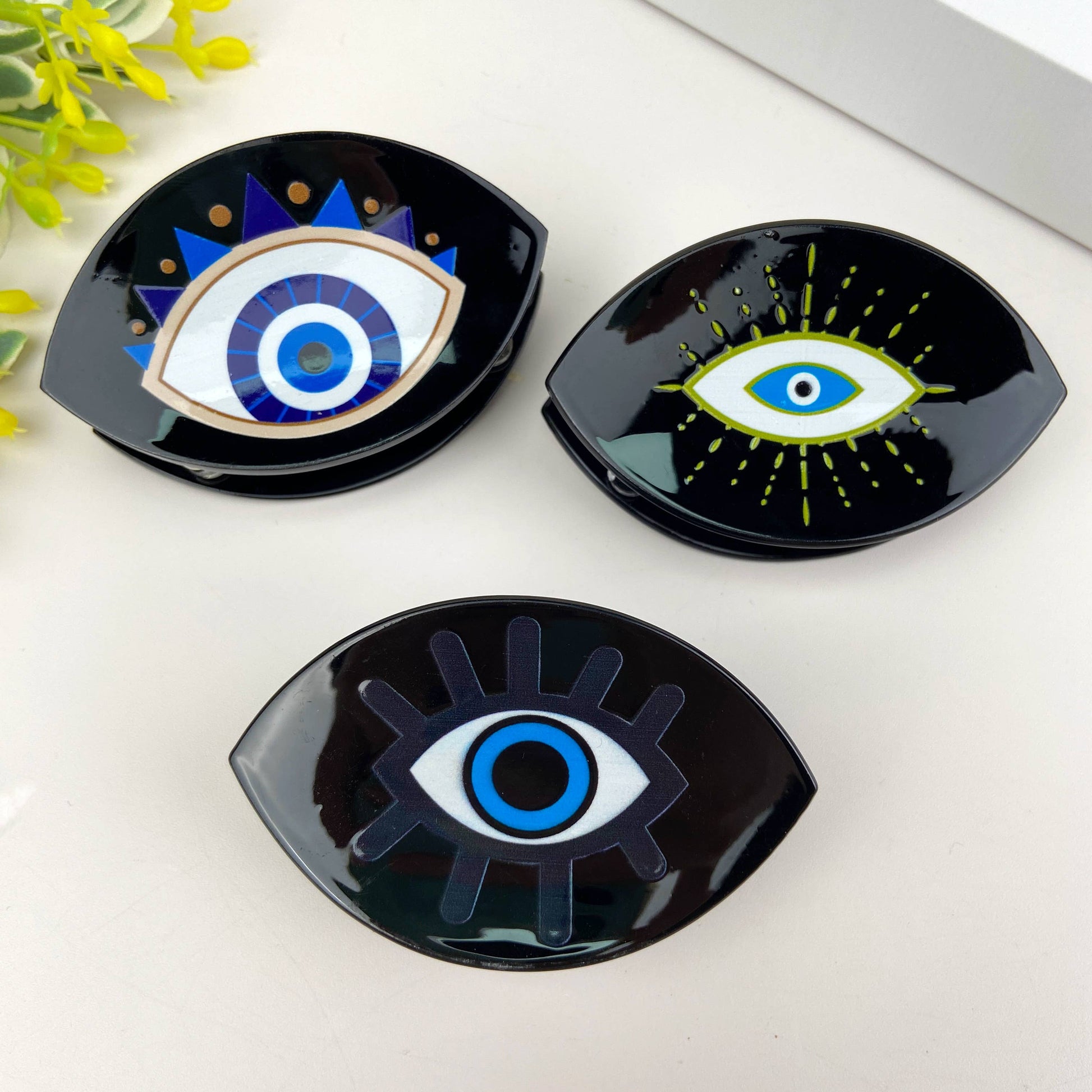 Dark Demon Eye Hair Claw Clip: B - Mellow Monkey