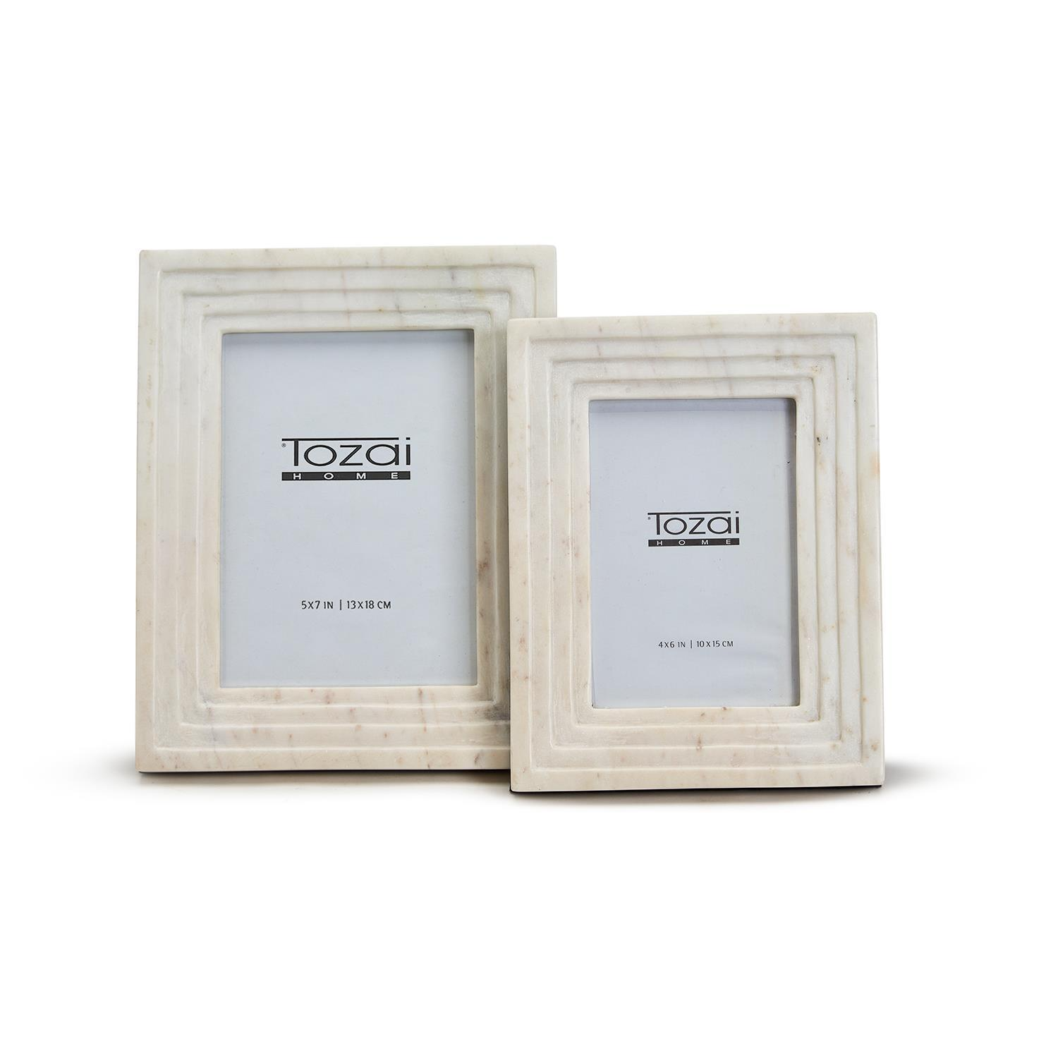 Sammita 4x6 Black & White Picture Frame - Hand Carved Marble