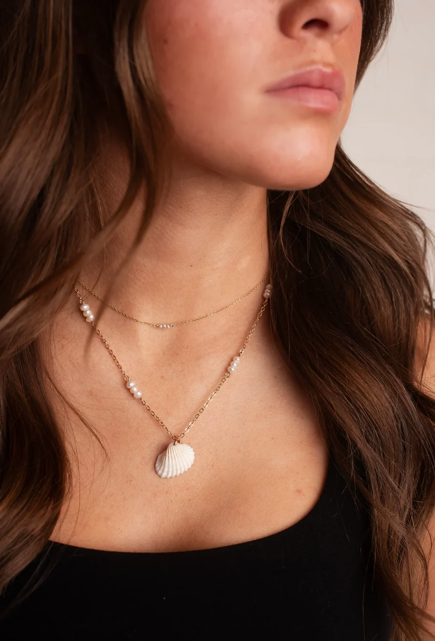 Gold Shimmer Necklace - Mellow Monkey