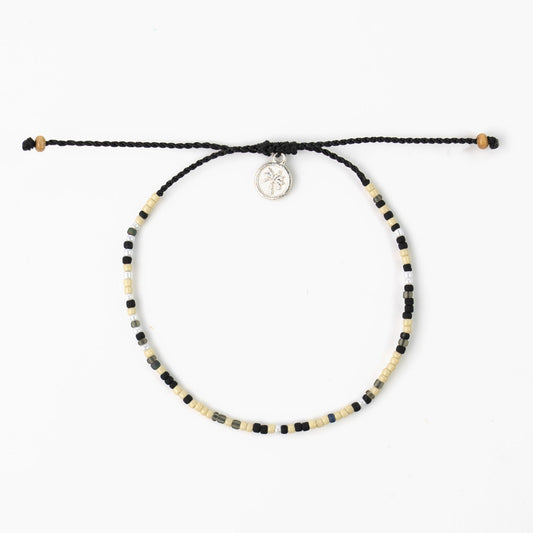 Nusa Dainty Beaded Bracelet - Black and Gold - Mellow Monkey