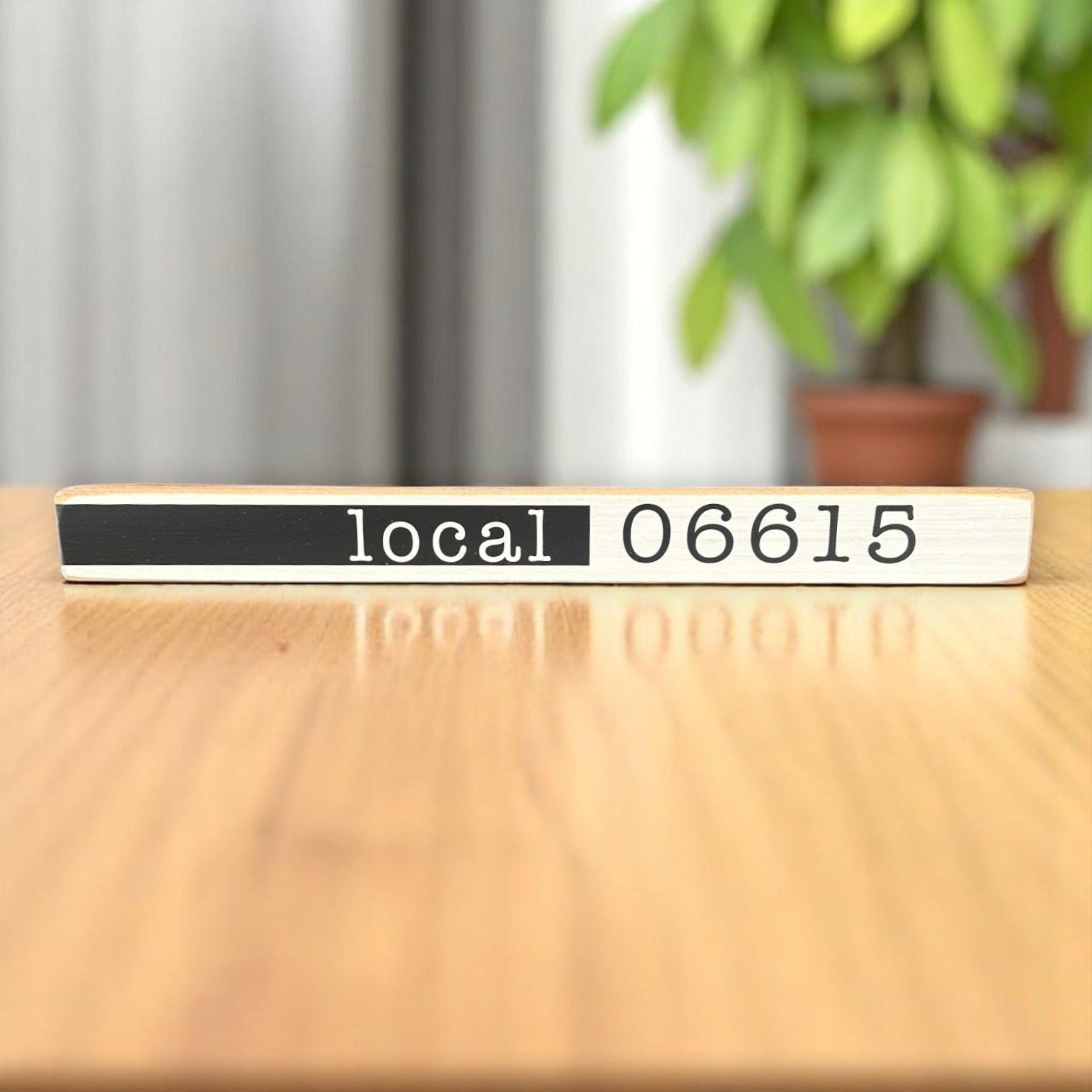 LOCAL 06615 - Skinny Wood Shelf Sitter - 15-3/4-in - Mellow Monkey