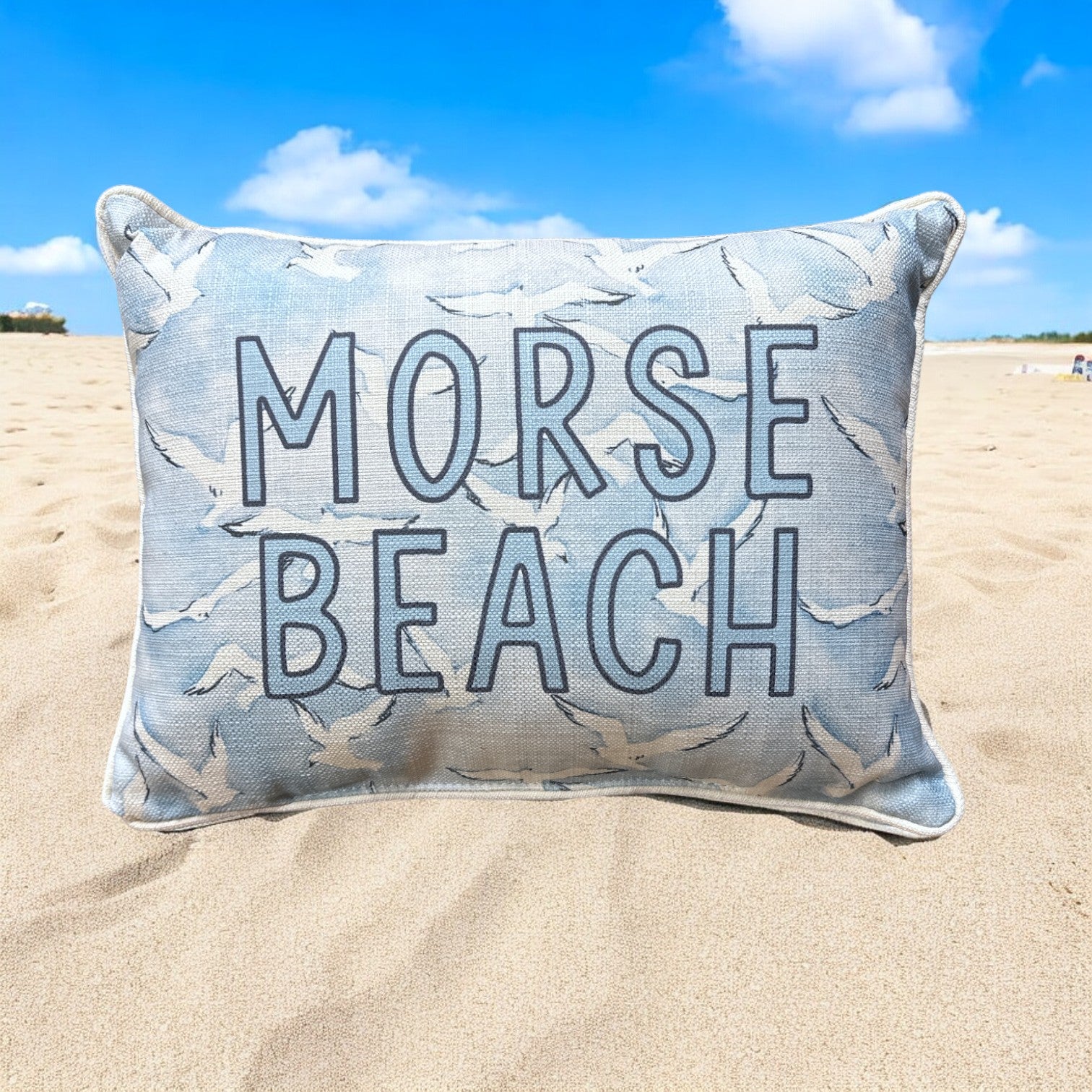 Morse Beach - Seagulls Print Pillow with Natural Piping - 19-inch - Mellow Monkey