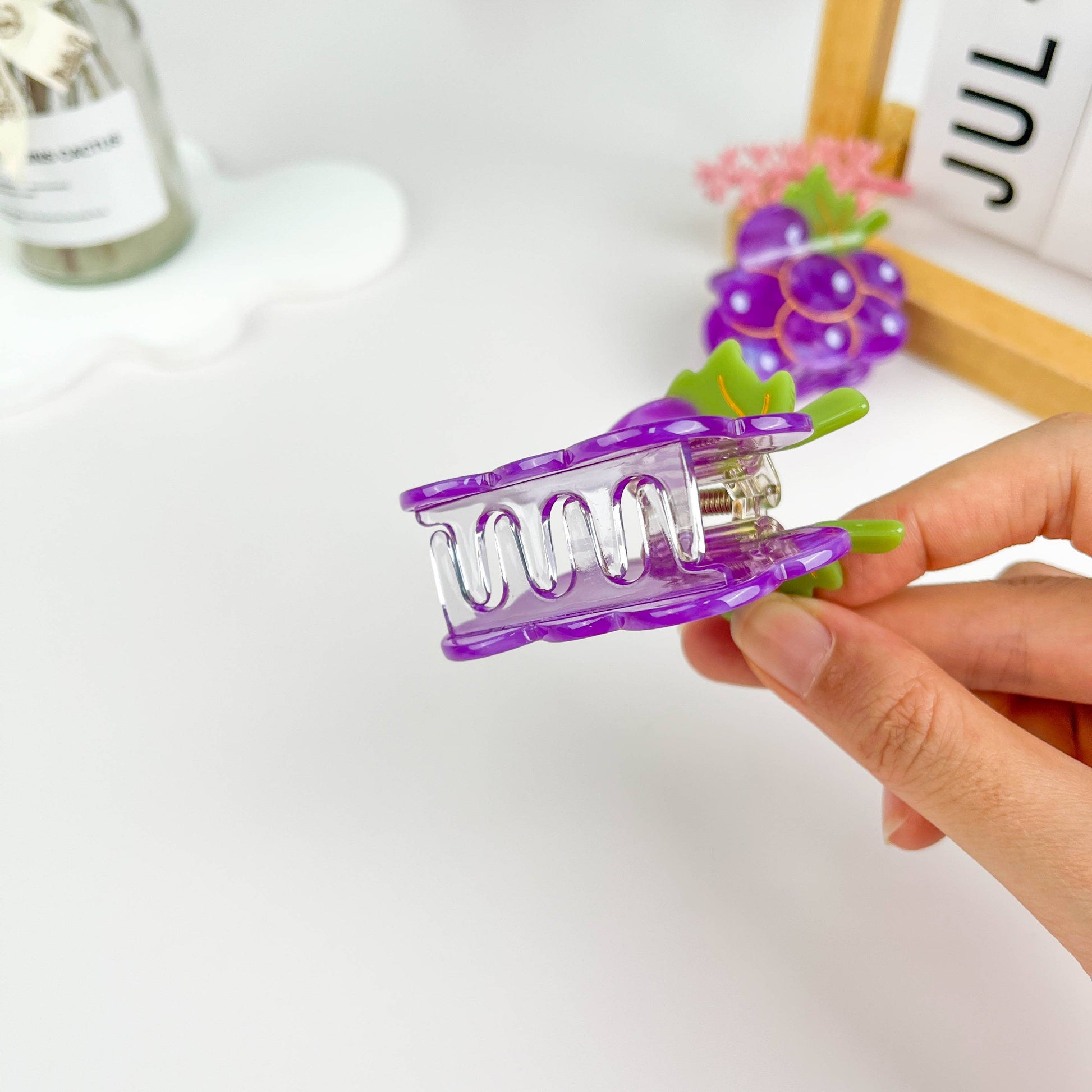 Purple grape hair claw Clip: Purple - Mellow Monkey