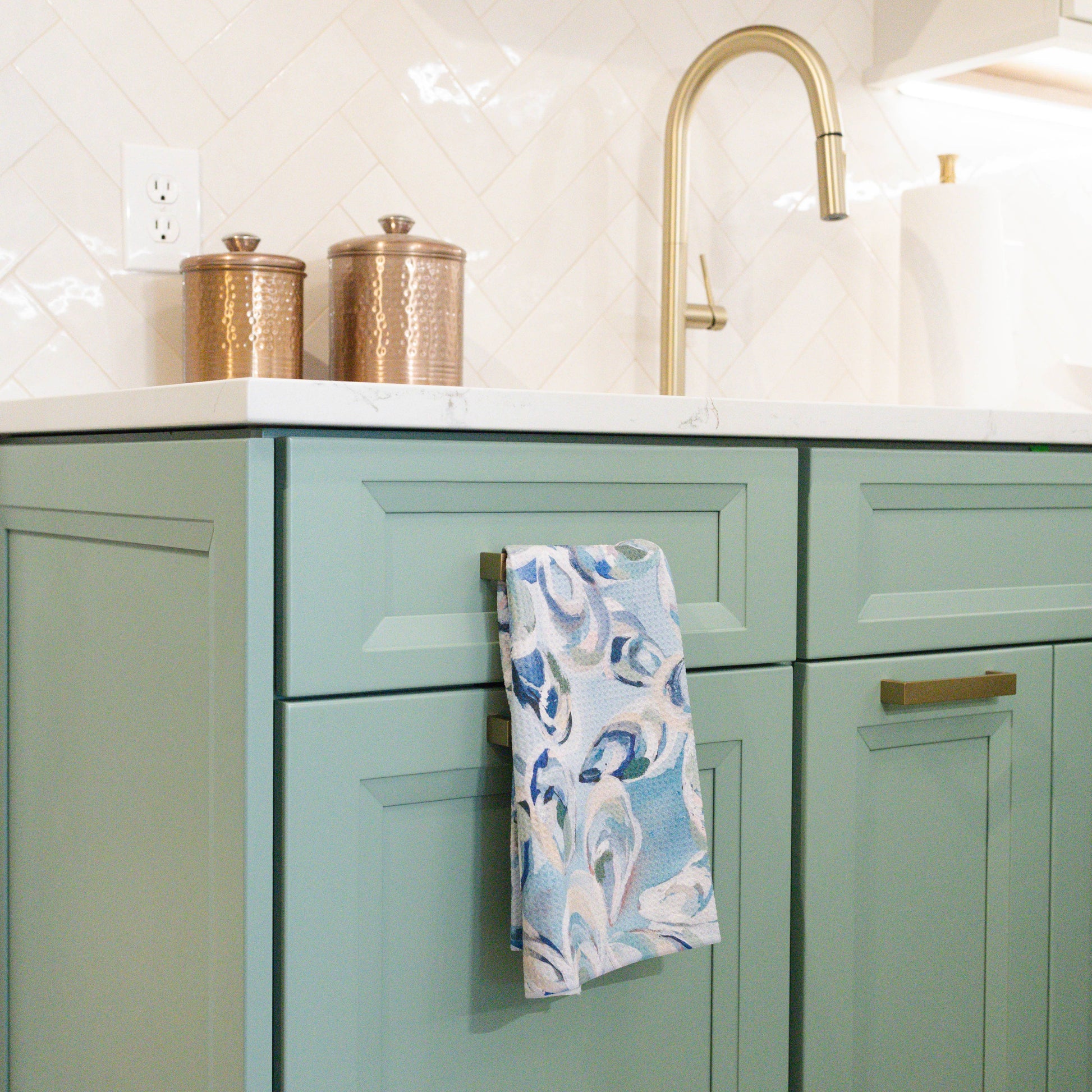 Atlantic Reef Microfiber Tea Towel - Kim Hovell Art - Mellow Monkey