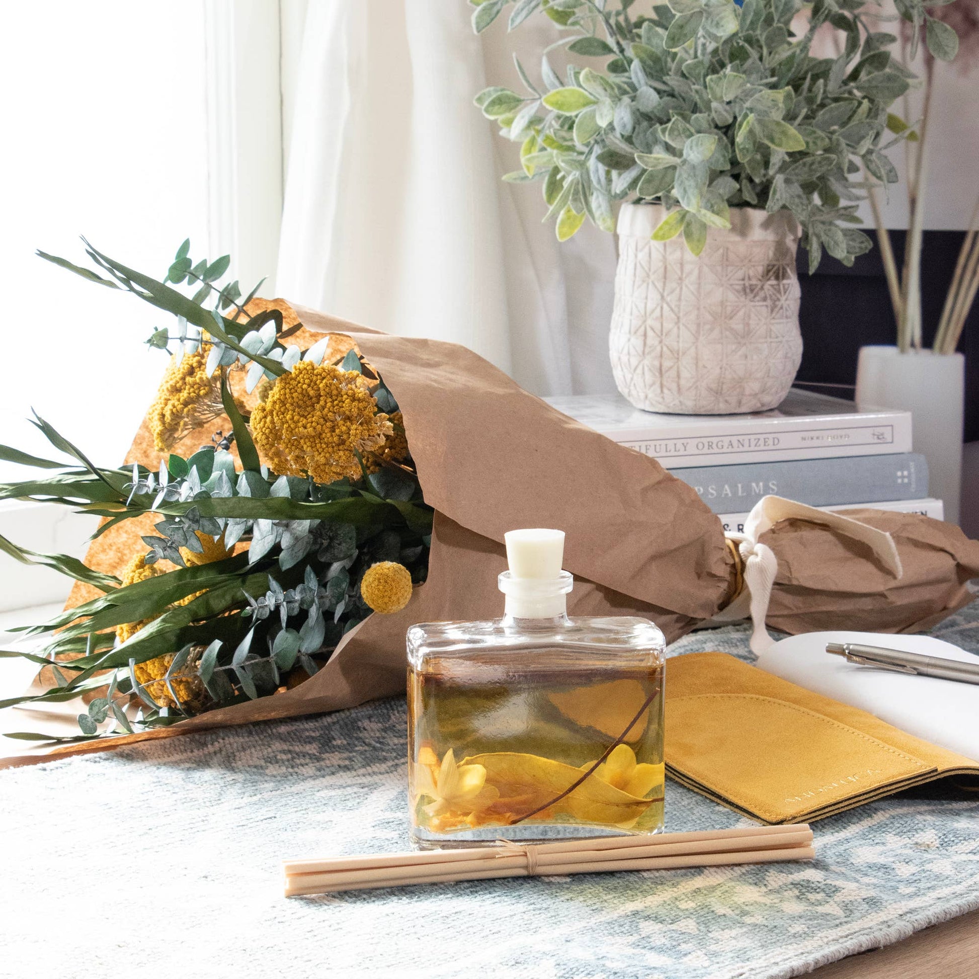 Lemon Zest and Thyme Botanical Reed Diffuser - Mellow Monkey