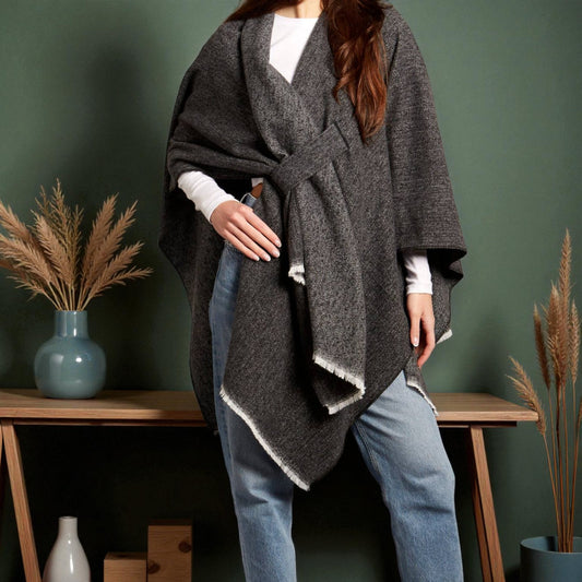 Black - Blakely Ruana - Mellow Monkey