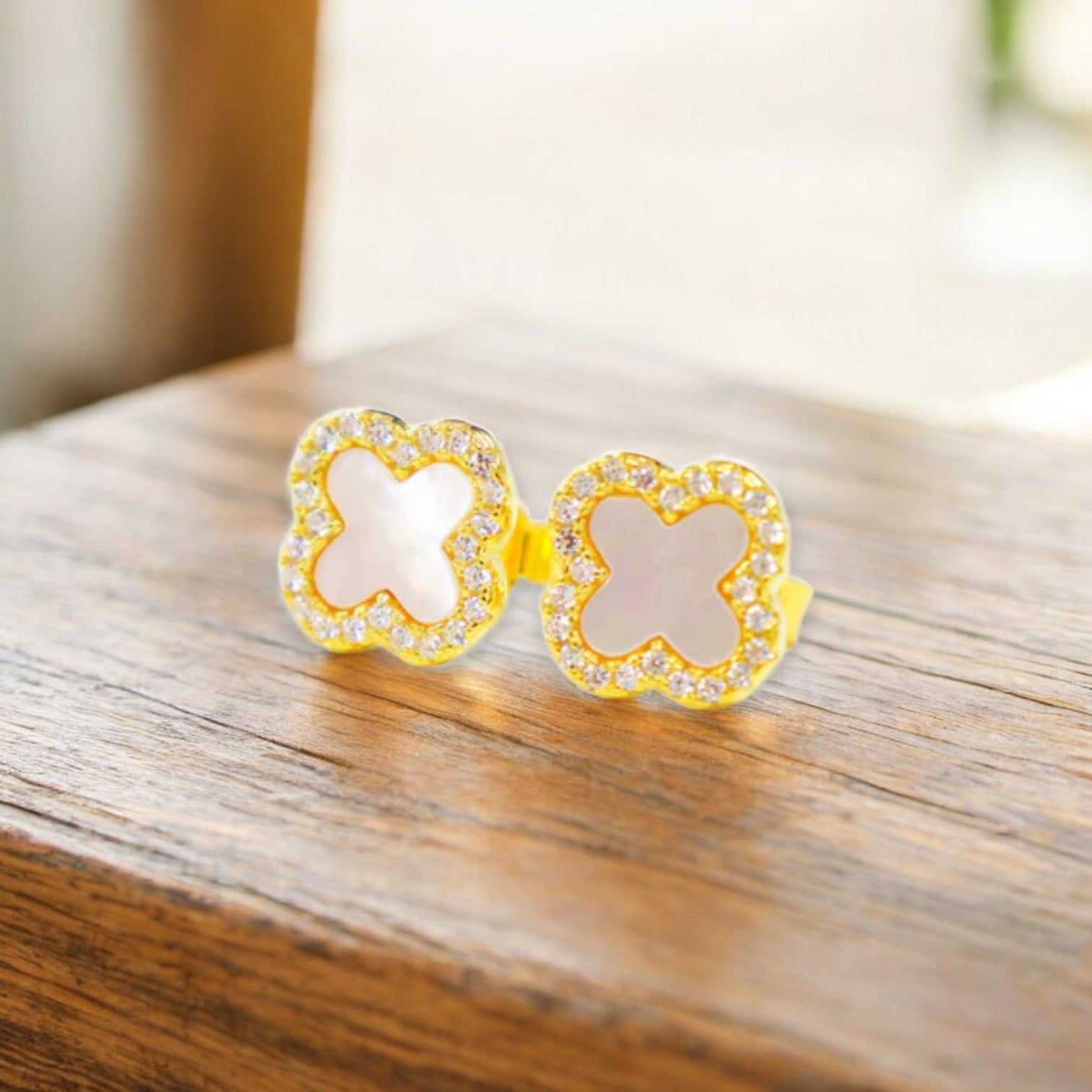 Clover Stud Earrings - Mellow Monkey