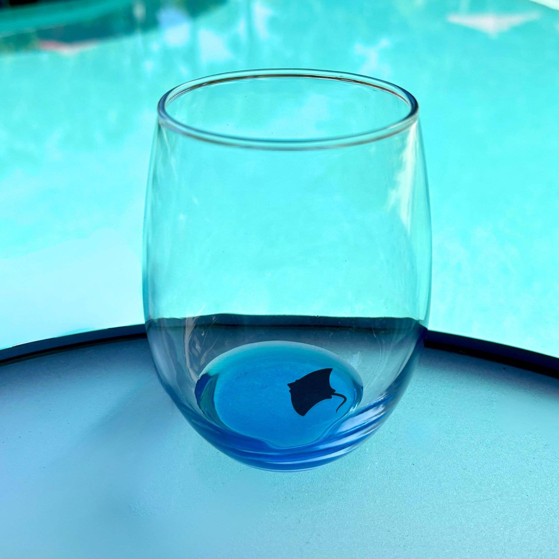 Stingray - Ocean Resin - 15-oz Stemless Wine Glass - Mellow Monkey
