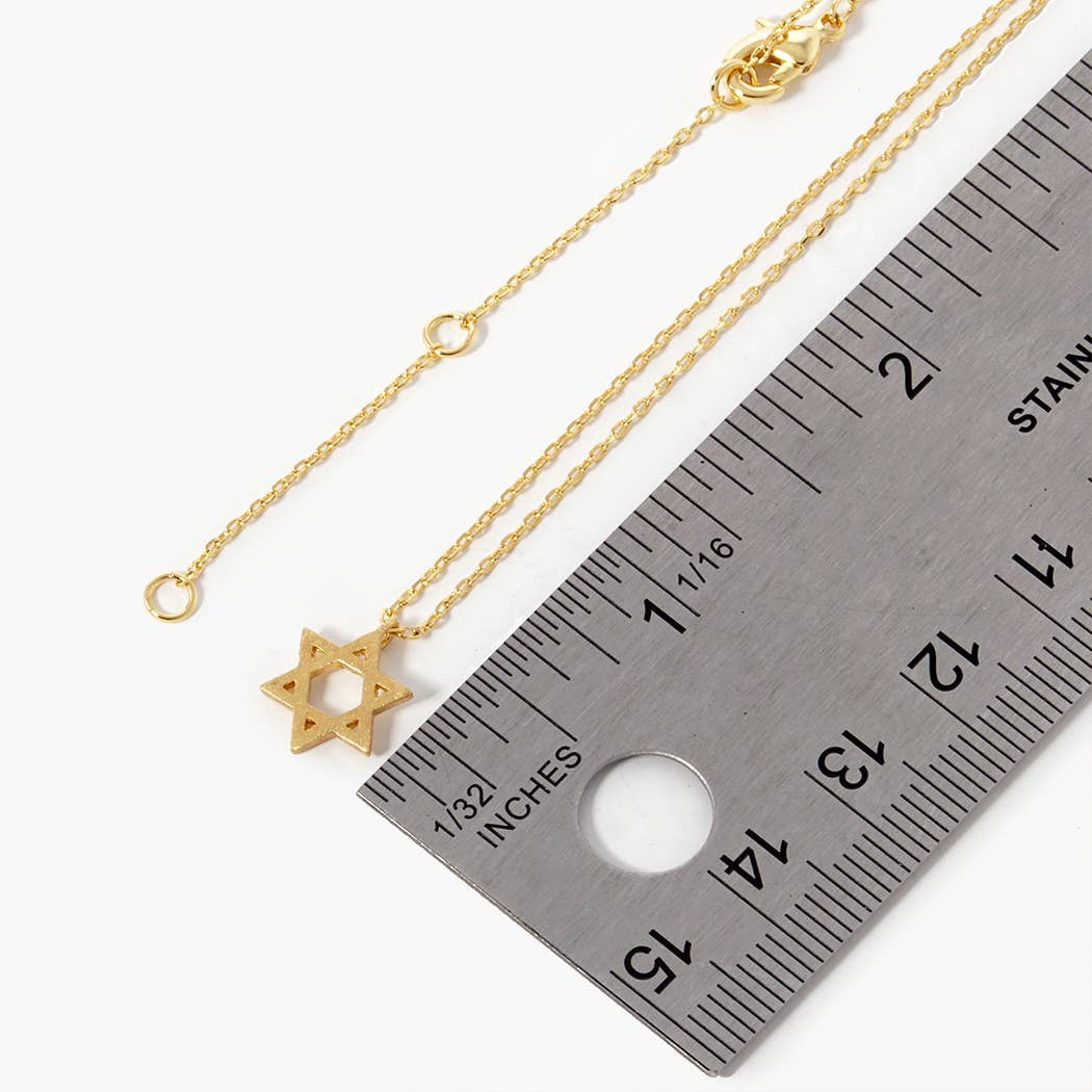 Gold-Dipped Vintage Star Shaped Pendant Necklace - Mellow Monkey