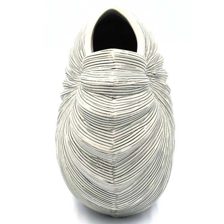 Palm - Handcrafted Porcelain Vase - White with Black Lines - 5.4 x 4.1 x 6.8 in - Mellow Monkey