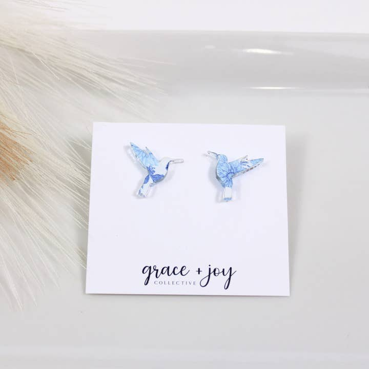 Hummingbird Acrylic Stud Earrings - Blue/White - Mellow Monkey