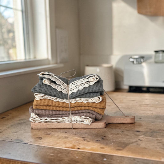 Cotton Waffle Weave Tea Towels with Cutting Board - 10-in - Mellow Monkey