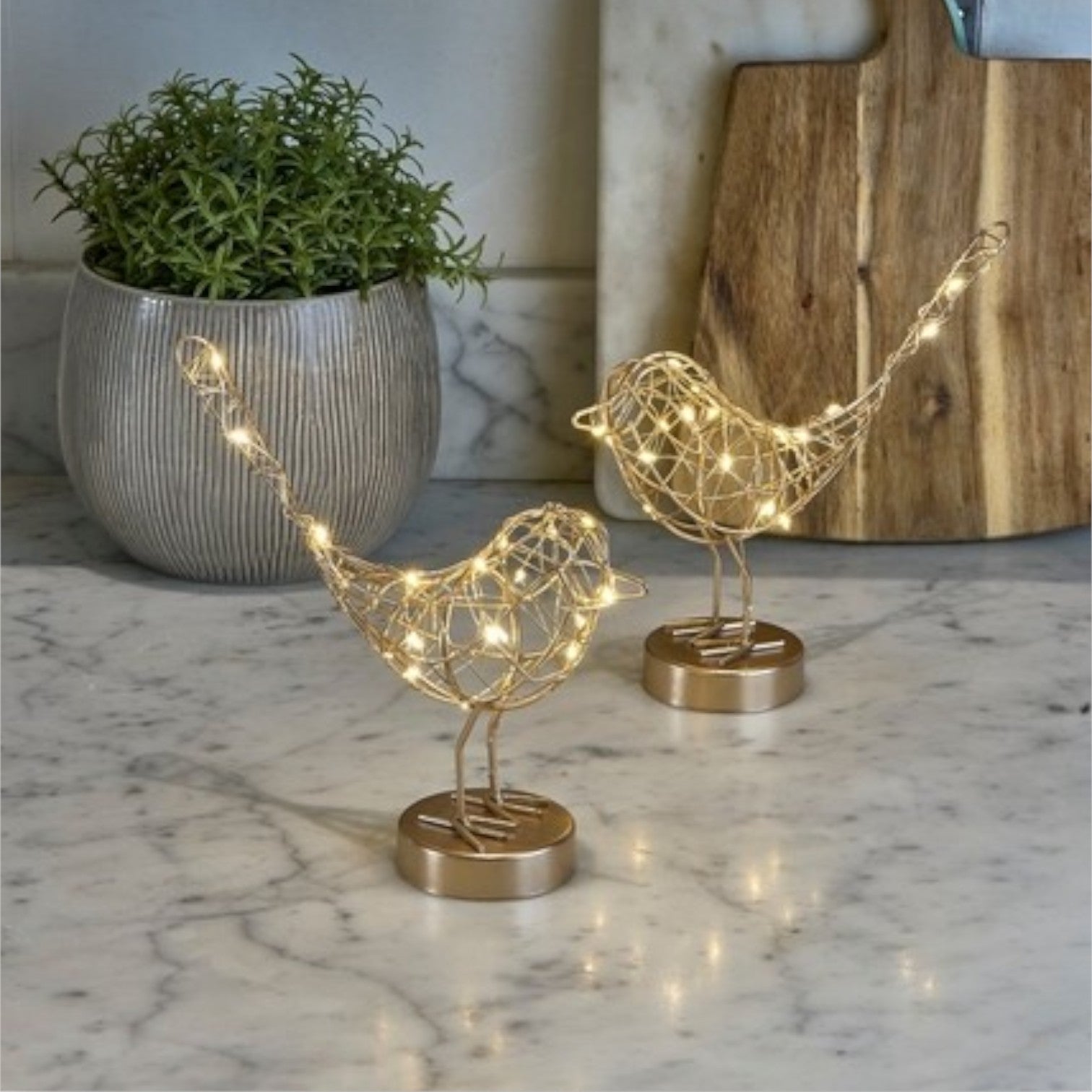 Table Robin Light - Gold – Mellow Monkey