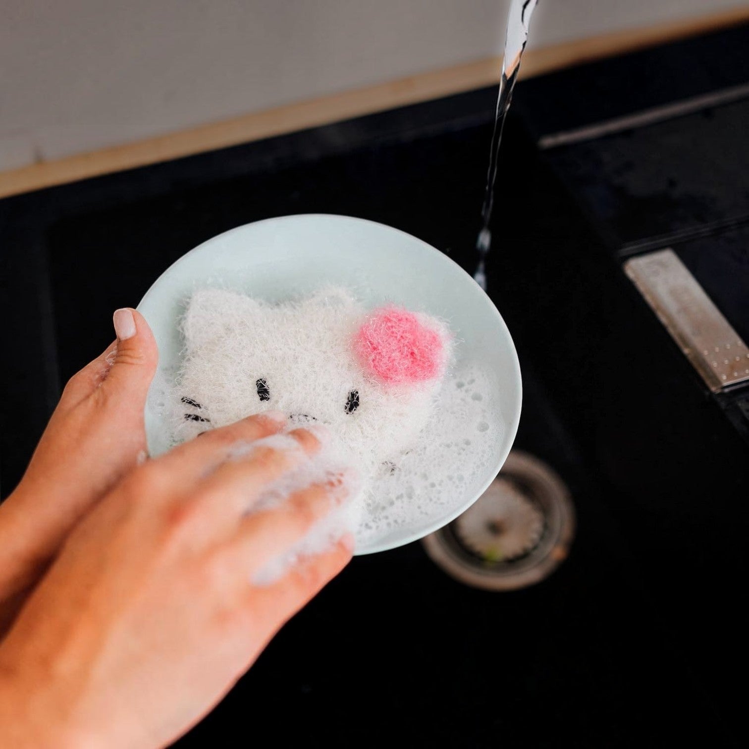Mellow Monkey Pearl & Moki cat-shaped dish scrubbers with pink bows, white and taupe, set of 2.