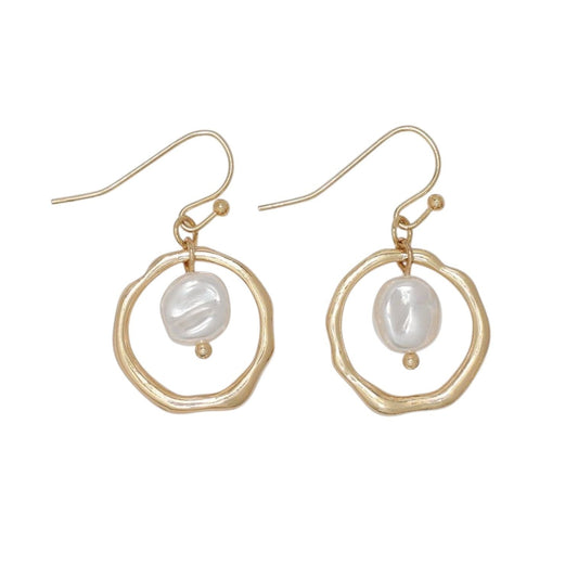 Mellow Monkey hammered gold hoop earrings featuring a central white pearl drop, nickel and lead-free coastal style.