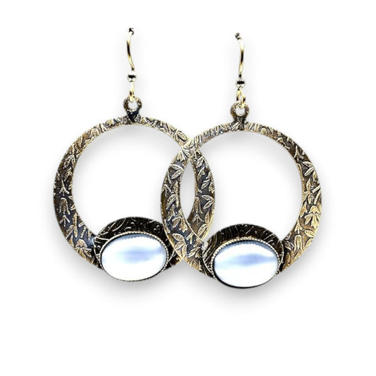 Silver Forest Flower Textured Loop and Stone Earrings NE-0805B - Mellow Monkey