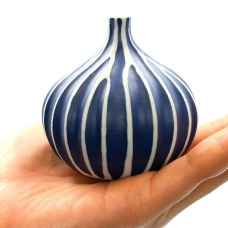 Congo Tiny Porcelain Bud Vase - Navy And White - 2.5 x 2.5 x 2.6 in - Mellow Monkey