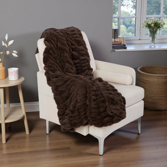 Brown Faux Fur Throw - 50-in x 60-in - Mellow Monkey