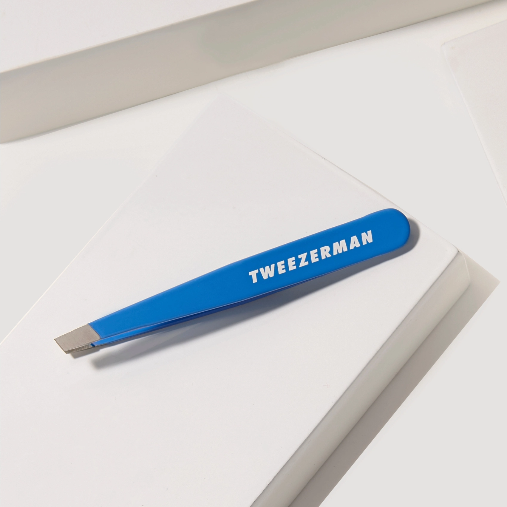 Tweezerman Mini Slant Tweezers - Bahama Blue - Mellow Monkey