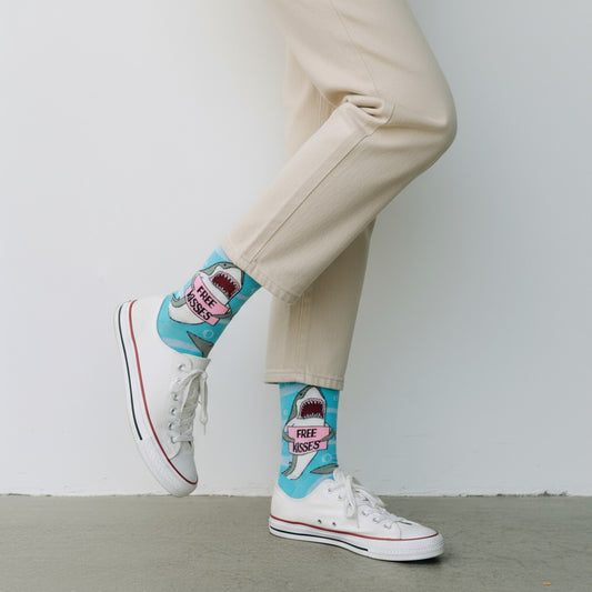 Free Kisses - Natural Bamboo Knit Socks - Mellow Monkey