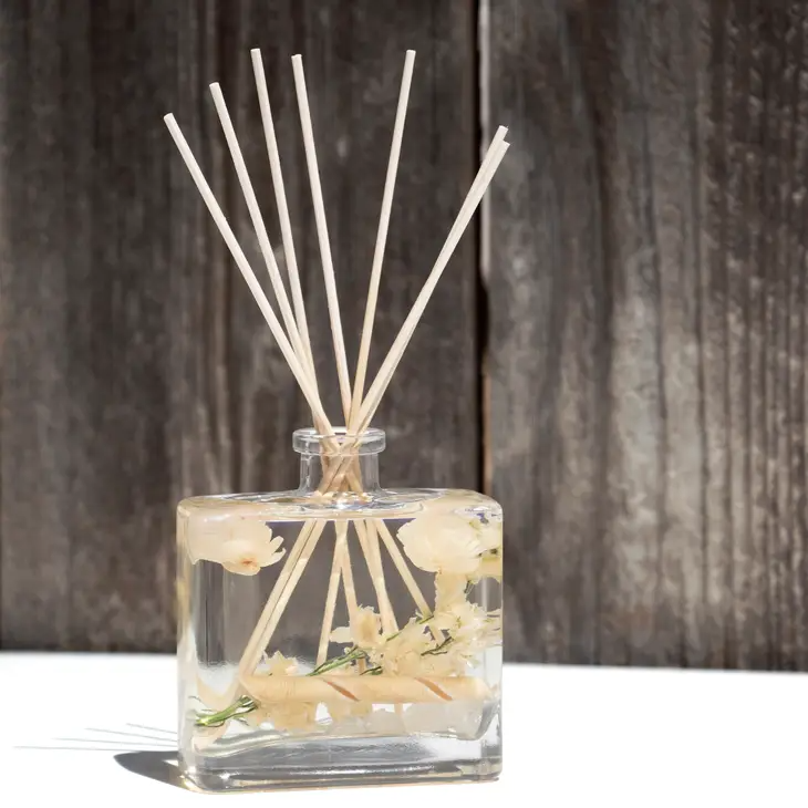 White Selenite & Sandalwood Reed Diffuser - Mellow Monkey