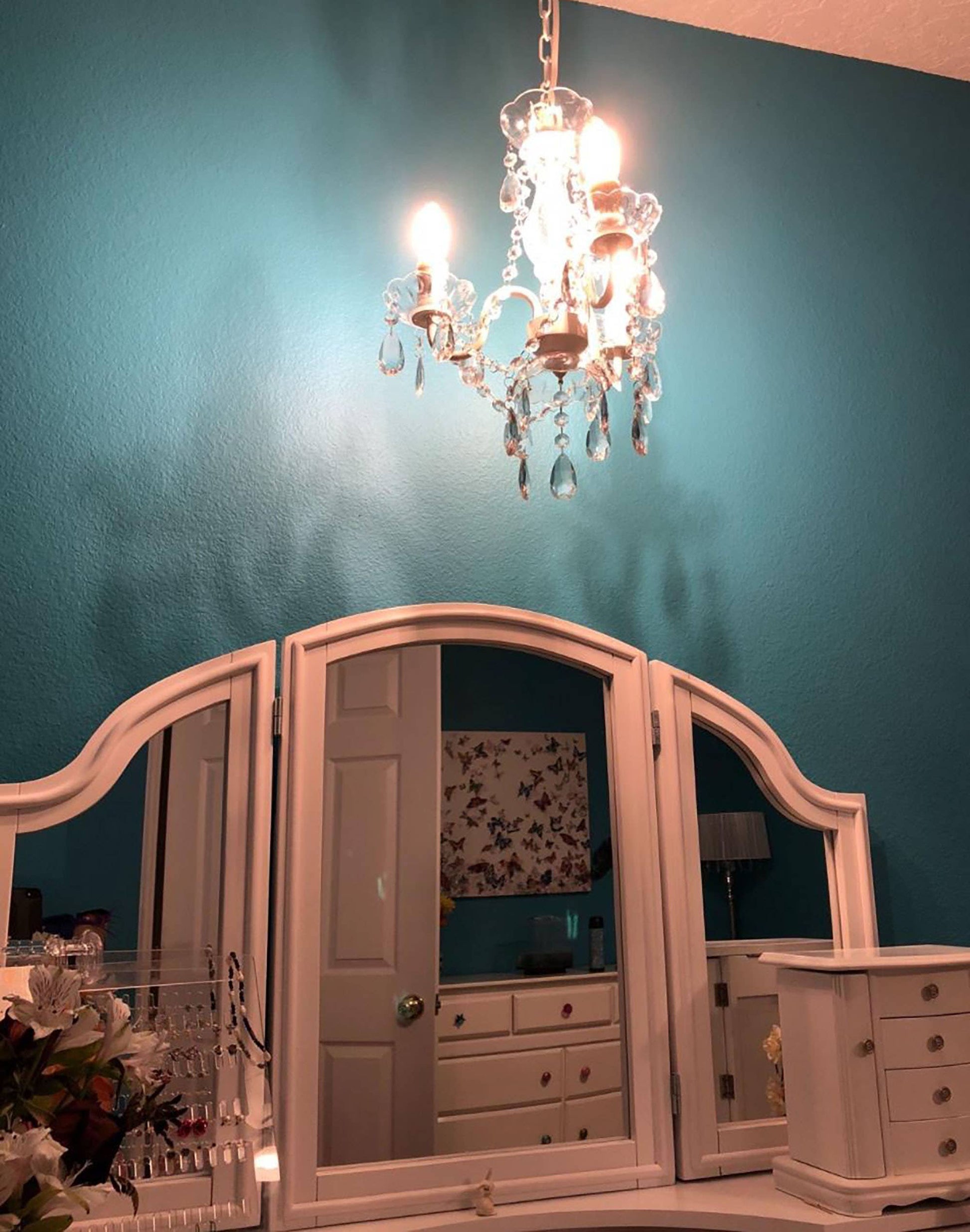 Chandelier - 3 Light - Plug In - Crystal Clear - Mellow Monkey