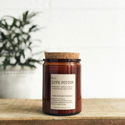 Farm Kitchen Candle Co. - Love Potion Soy Candle - Mellow Monkey